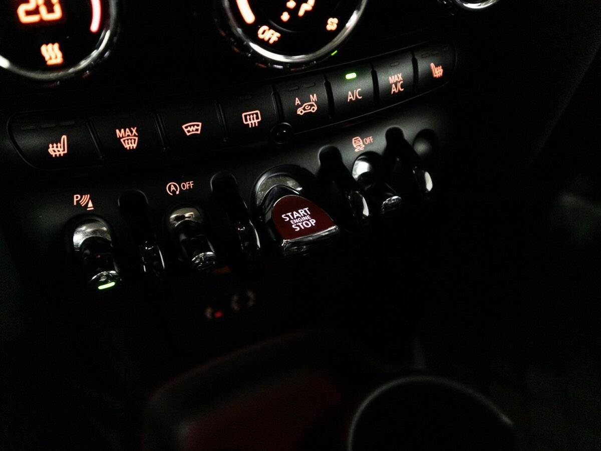 Mini Hatch с пробегом — 2014 год. Фото: #16