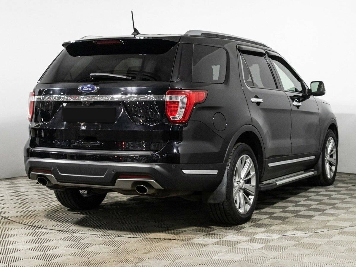 Ford Explorer с пробегом — 2018 год. Фото: #4