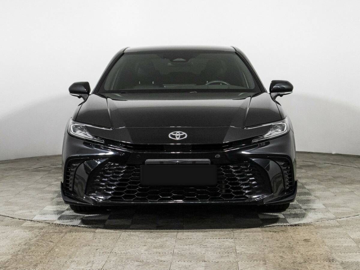 Toyota Camry с пробегом — 2024 год. Фото: #1