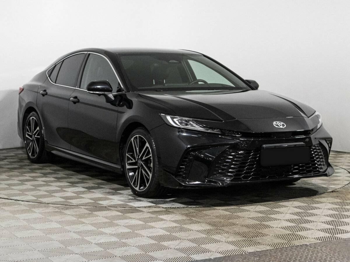 Toyota Camry с пробегом — 2024 год. Фото: #2
