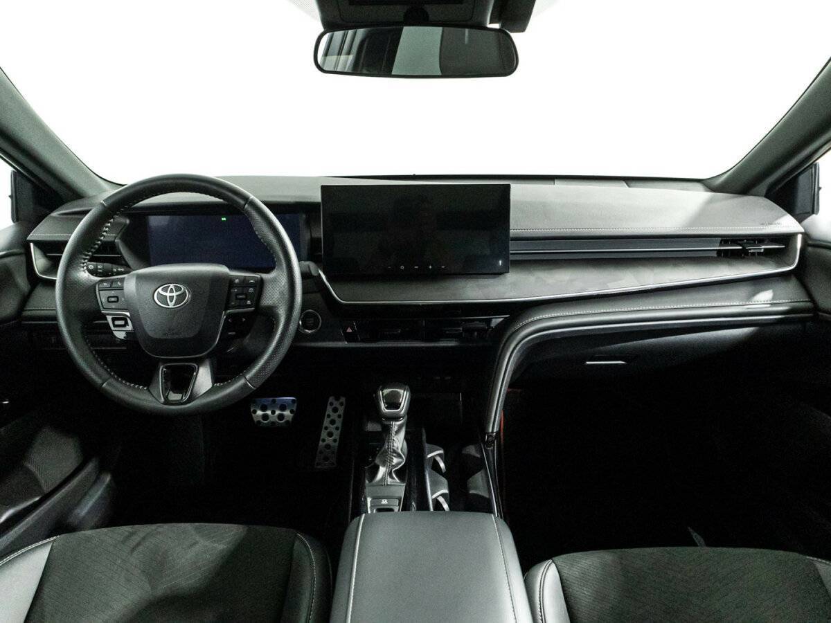 Toyota Camry с пробегом — 2024 год. Фото: #12