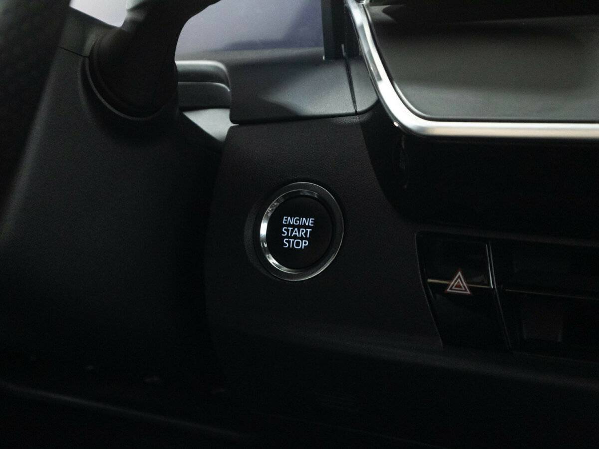 Toyota Camry с пробегом — 2024 год. Фото: #20