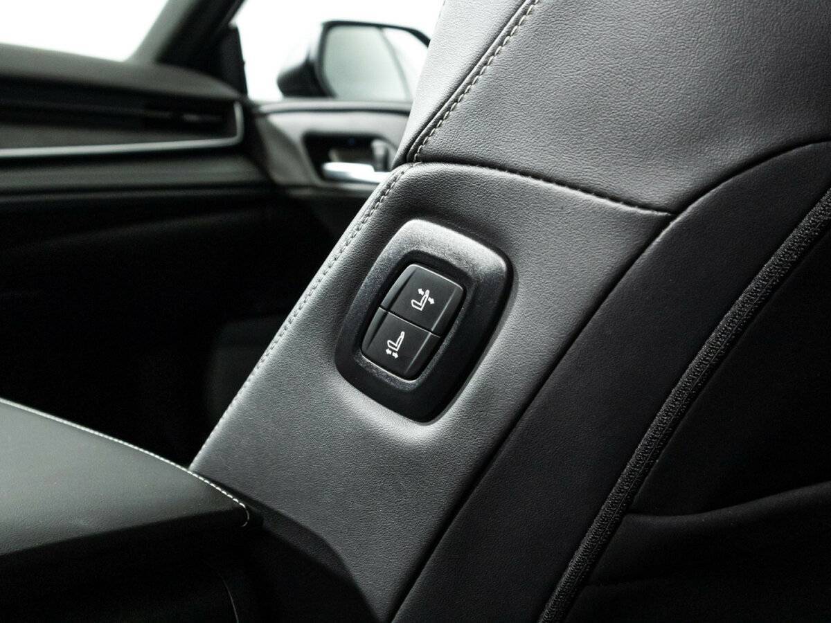 Toyota Camry с пробегом — 2024 год. Фото: #21