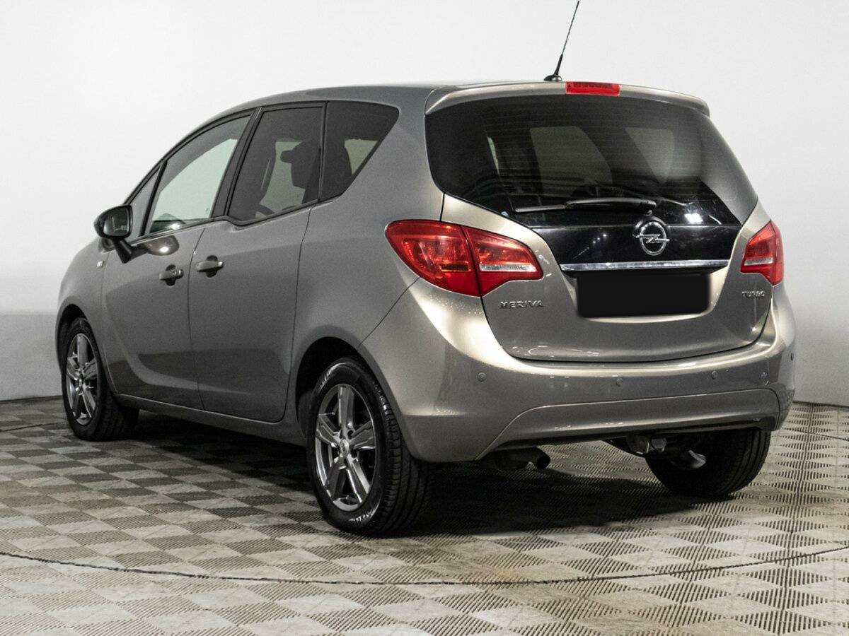 Opel Meriva с пробегом — 2012 год. Фото: #6