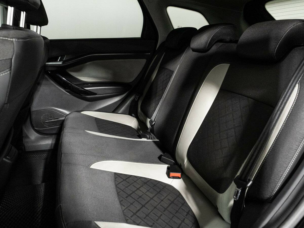 Lada (ВАЗ) Vesta с пробегом — 2021 год. Фото: #9