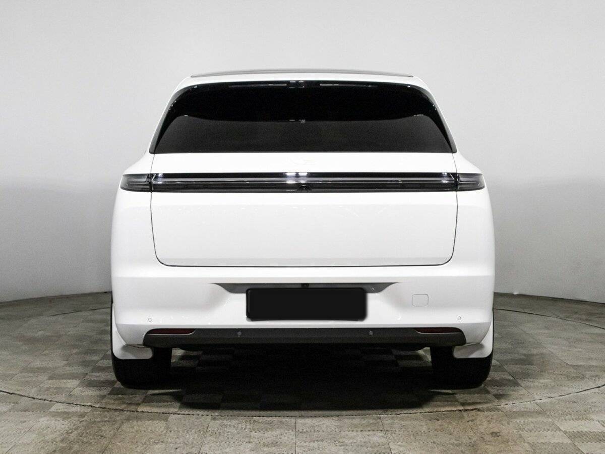 LiXiang L7 с пробегом — 2023 год. Фото: #5