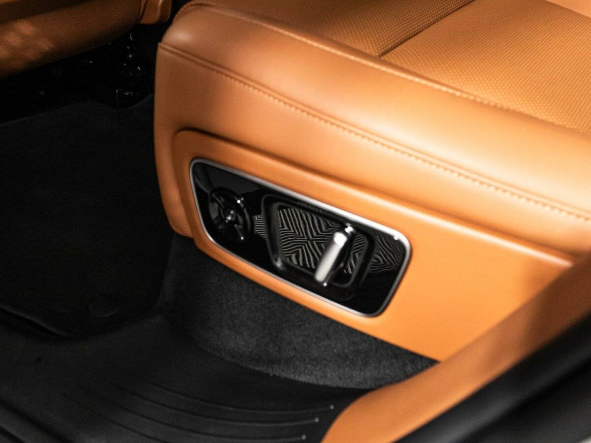 LiXiang L7 с пробегом — 2023 год. Фото: #17