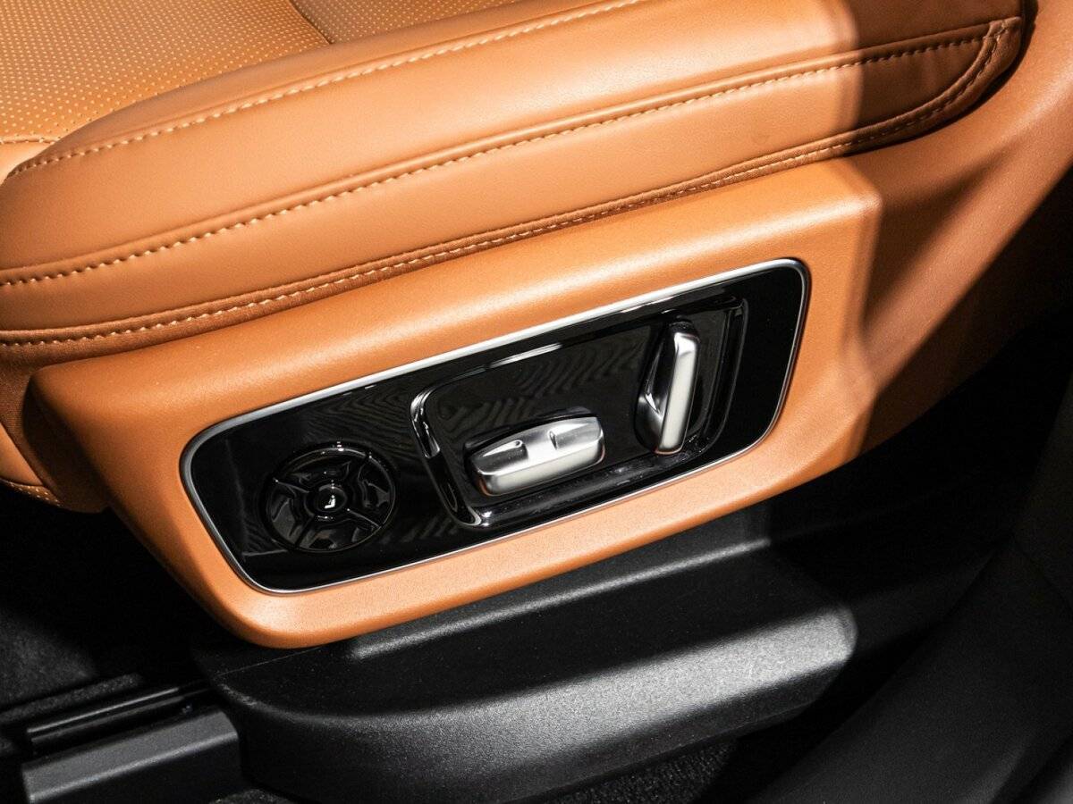 LiXiang L7 с пробегом — 2023 год. Фото: #22