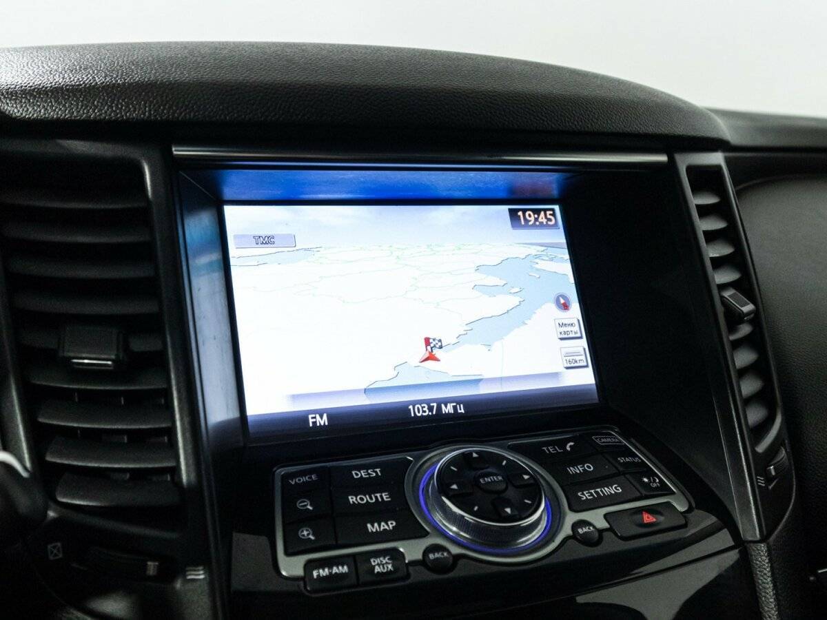 Infiniti QX70 с пробегом — 2014 год. Фото: #20