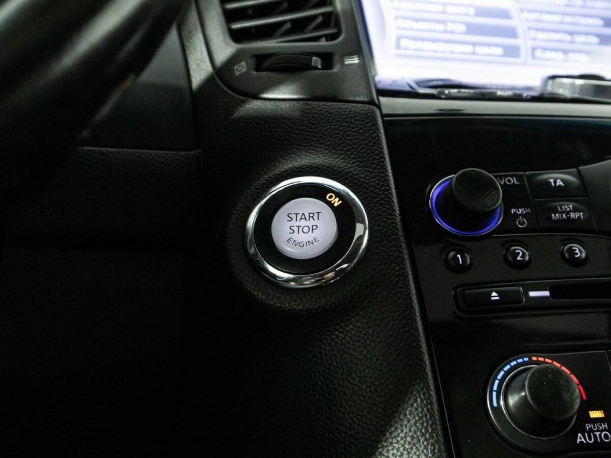 Infiniti QX70 с пробегом — 2014 год. Фото: #25