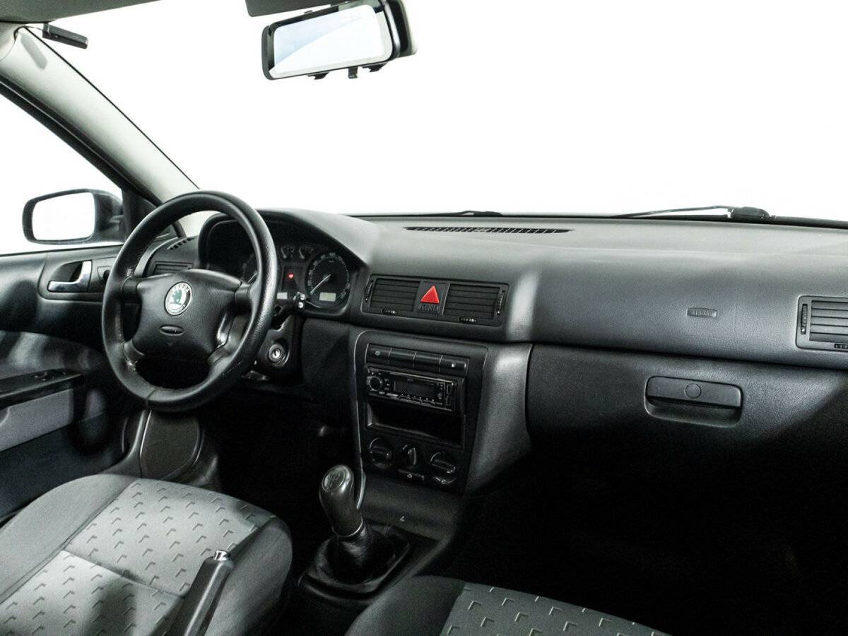 Skoda Octavia с пробегом — 2006 год. Фото: #8