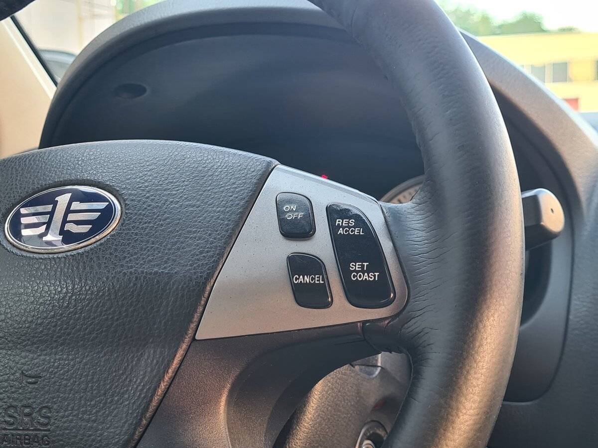 FAW Besturn B50 с пробегом — 2012 год. Фото: #17