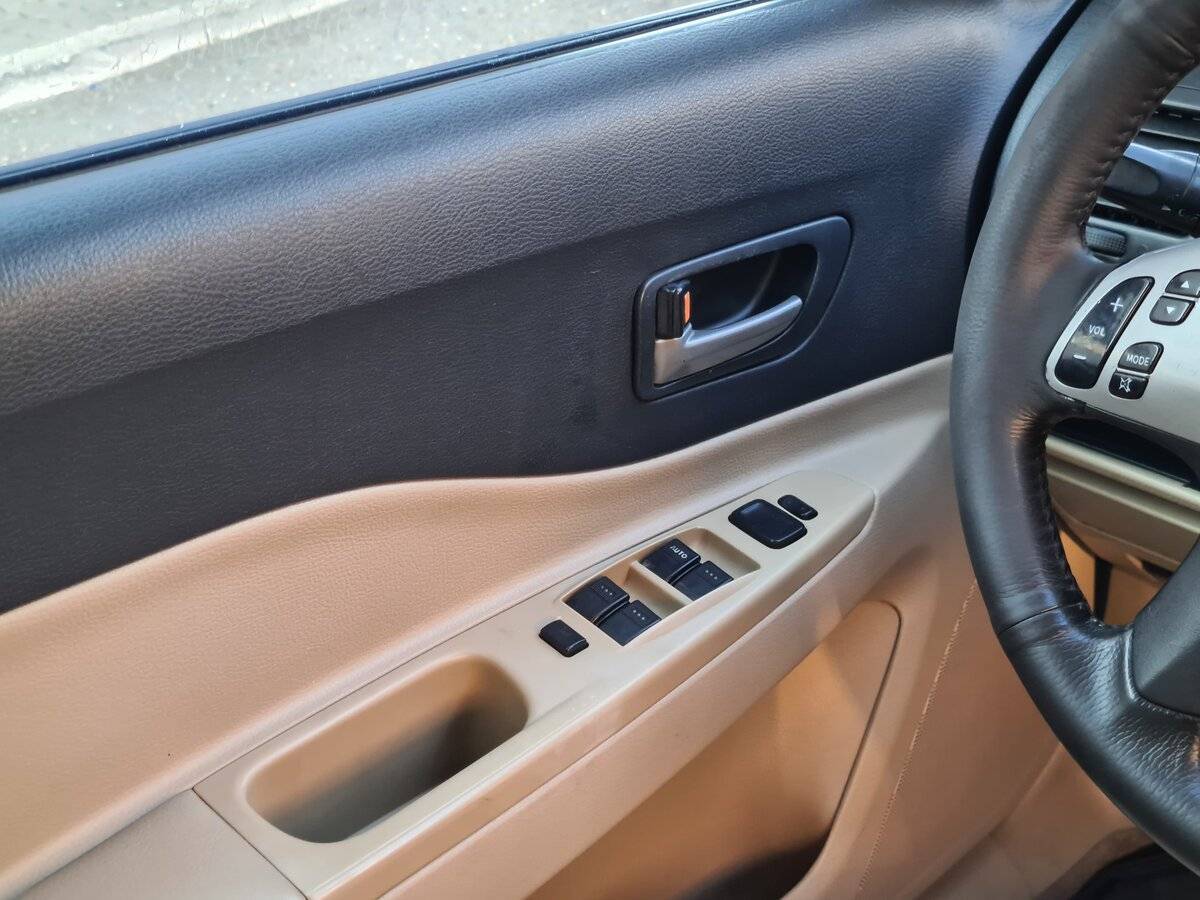 FAW Besturn B50 с пробегом — 2012 год. Фото: #22