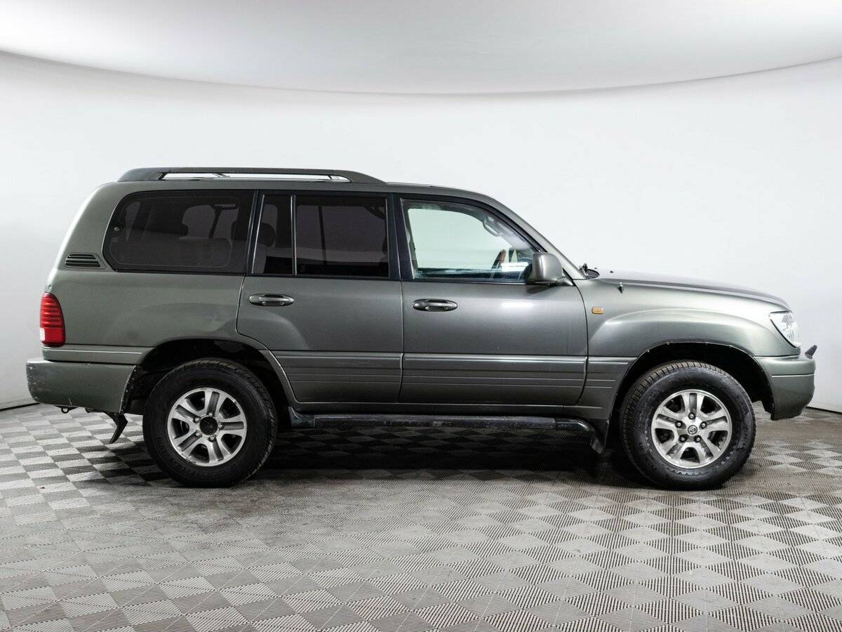 Lexus LX с пробегом — 2006 год. Фото: #3