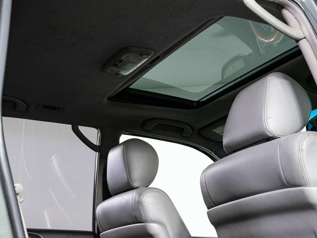 Lexus LX с пробегом — 2006 год. Фото: #12