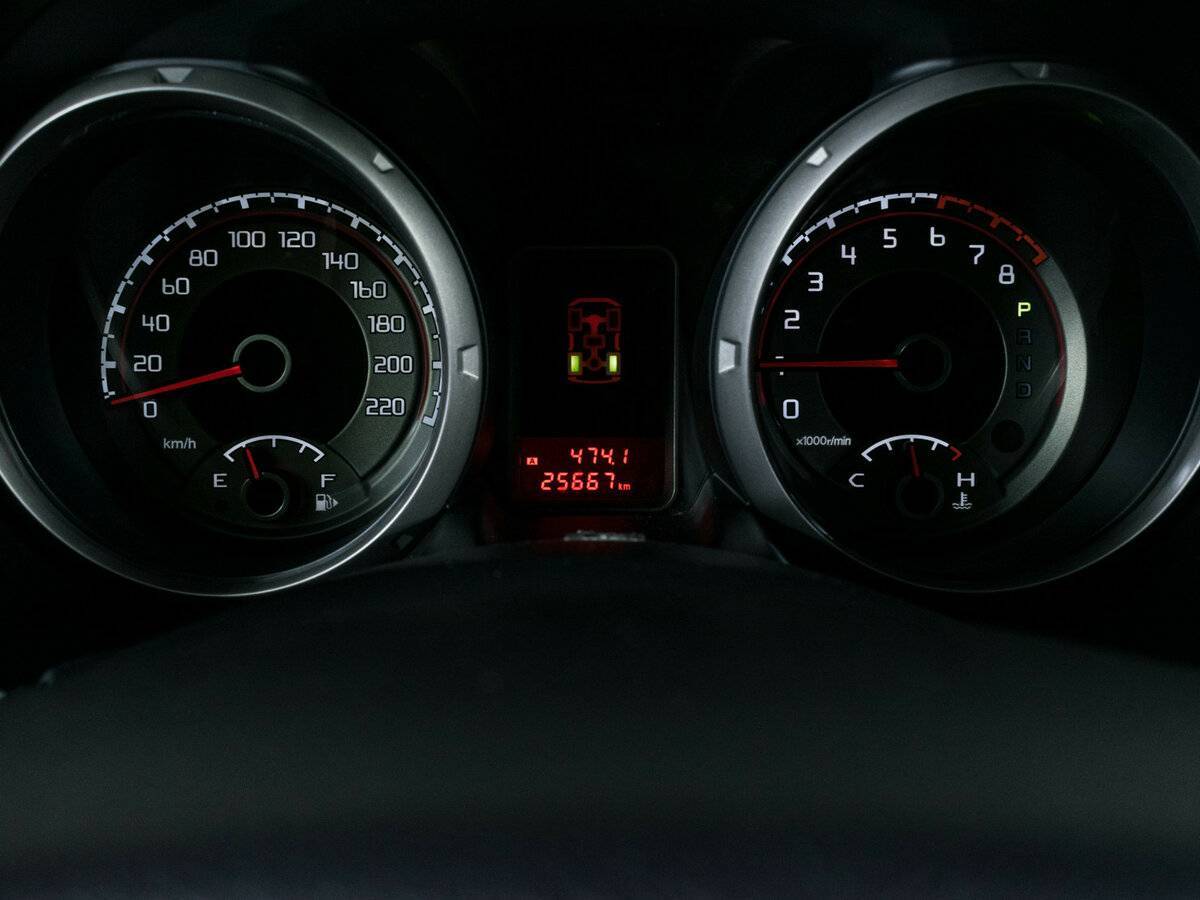 Mitsubishi Pajero с пробегом — 2021 год. Фото: #11