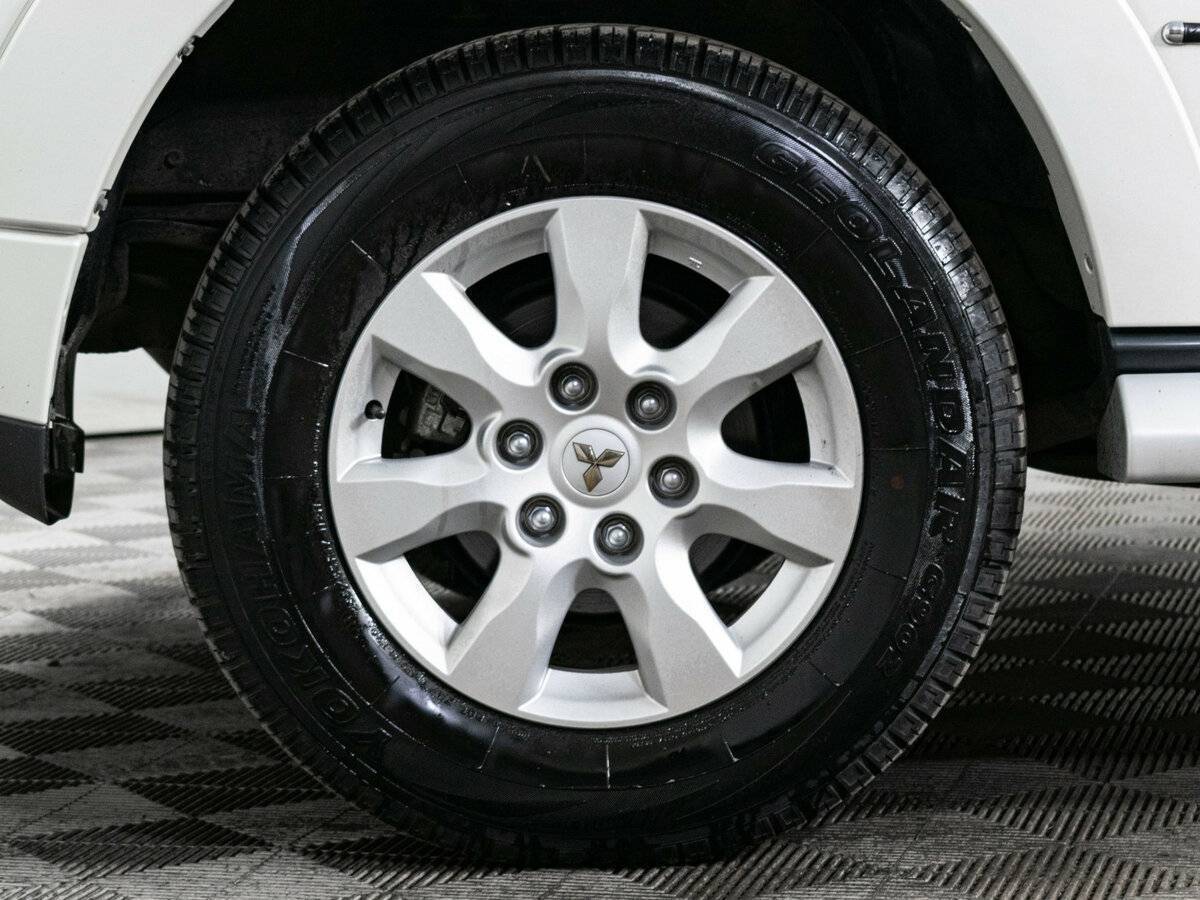 Mitsubishi Pajero с пробегом — 2021 год. Фото: #16