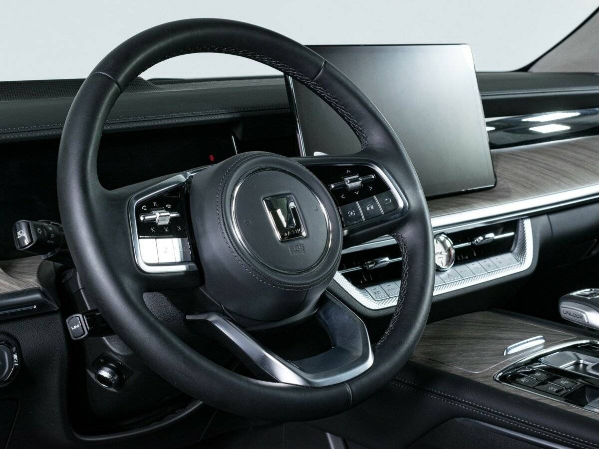 Tank 500 с пробегом — 2023 год. Фото: #17