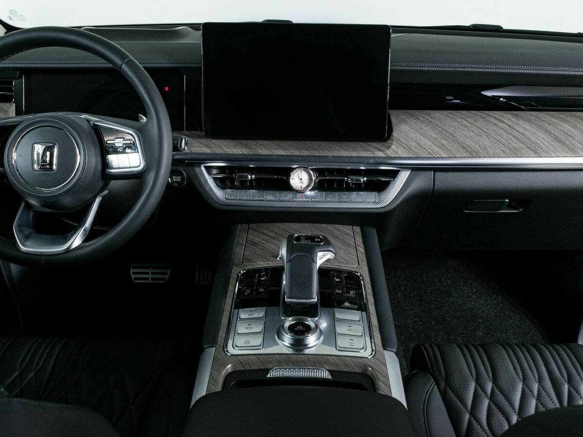 Tank 500 с пробегом — 2023 год. Фото: #10