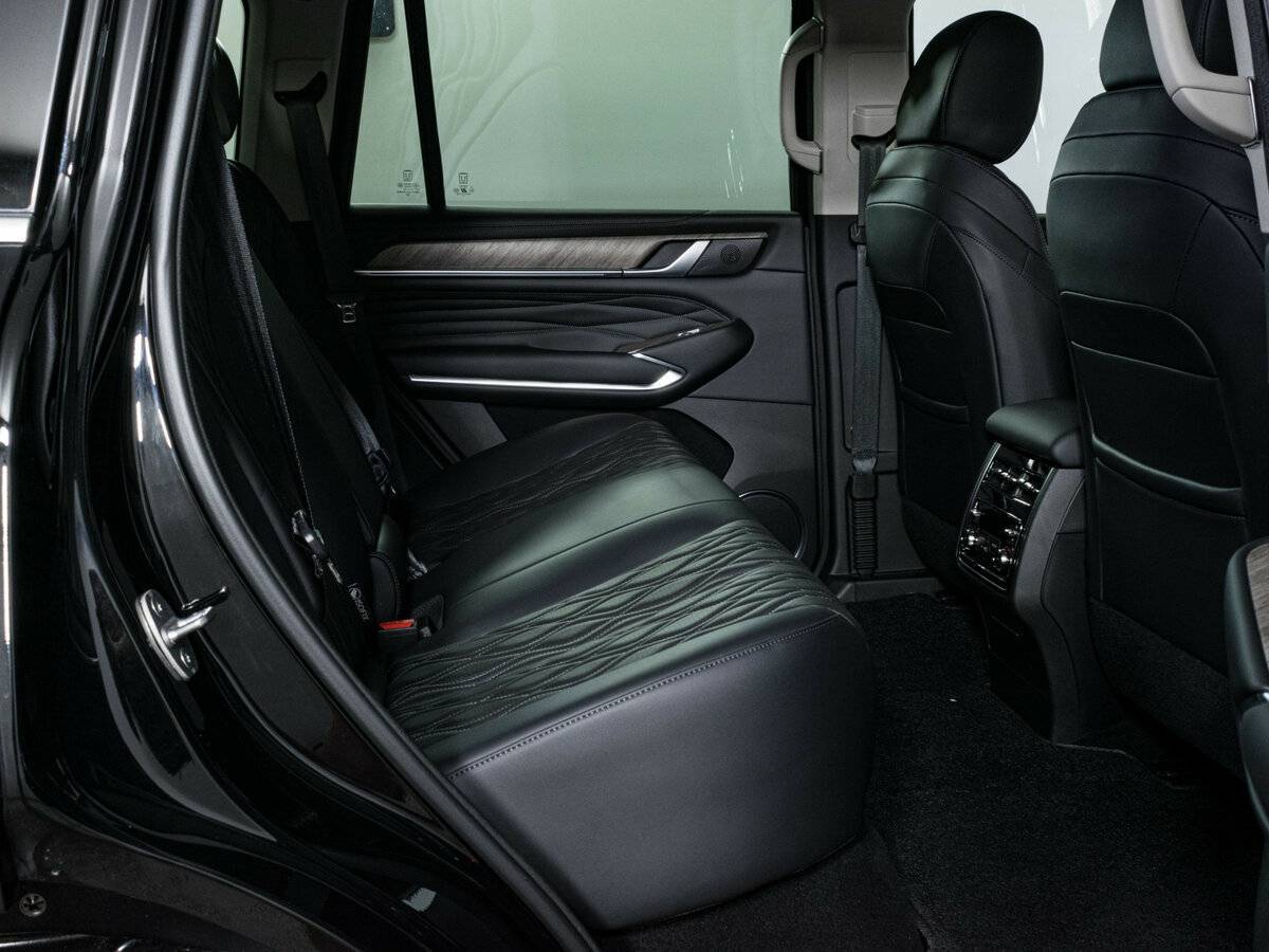 Tank 500 с пробегом — 2023 год. Фото: #12