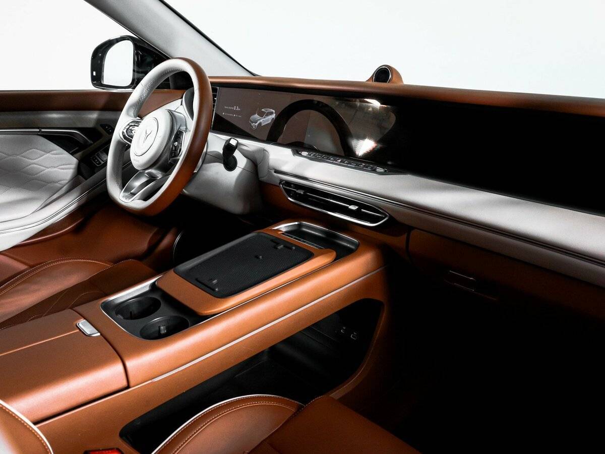 Voyah Free с пробегом — 2023 год. Фото: #6