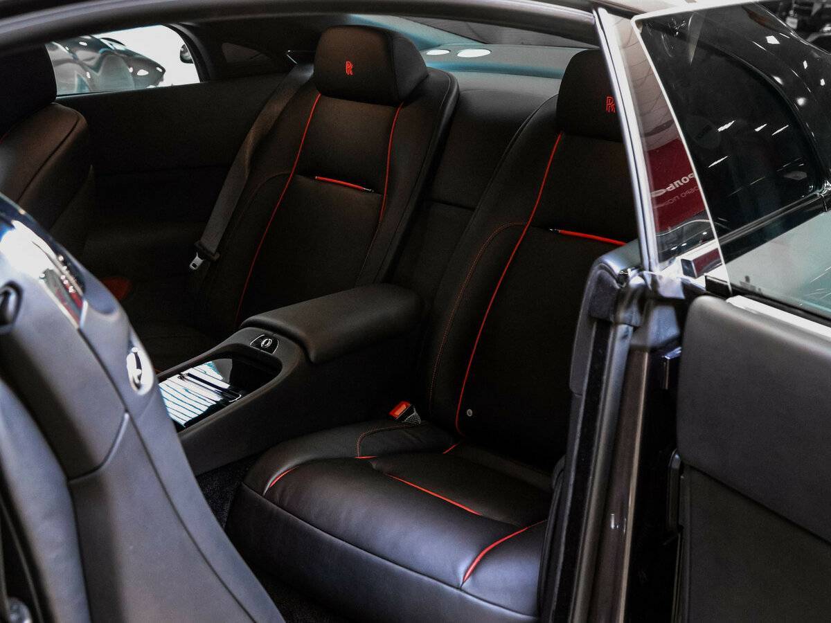Rolls-Royce Wraith с пробегом — 2018 год. Фото: #18