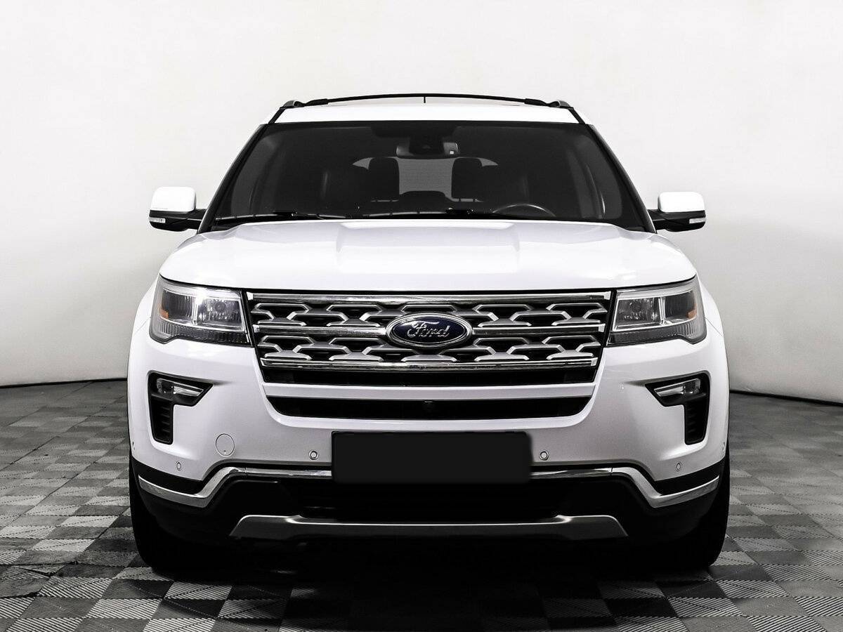 Ford Explorer с пробегом — 2018 год. Фото: #1