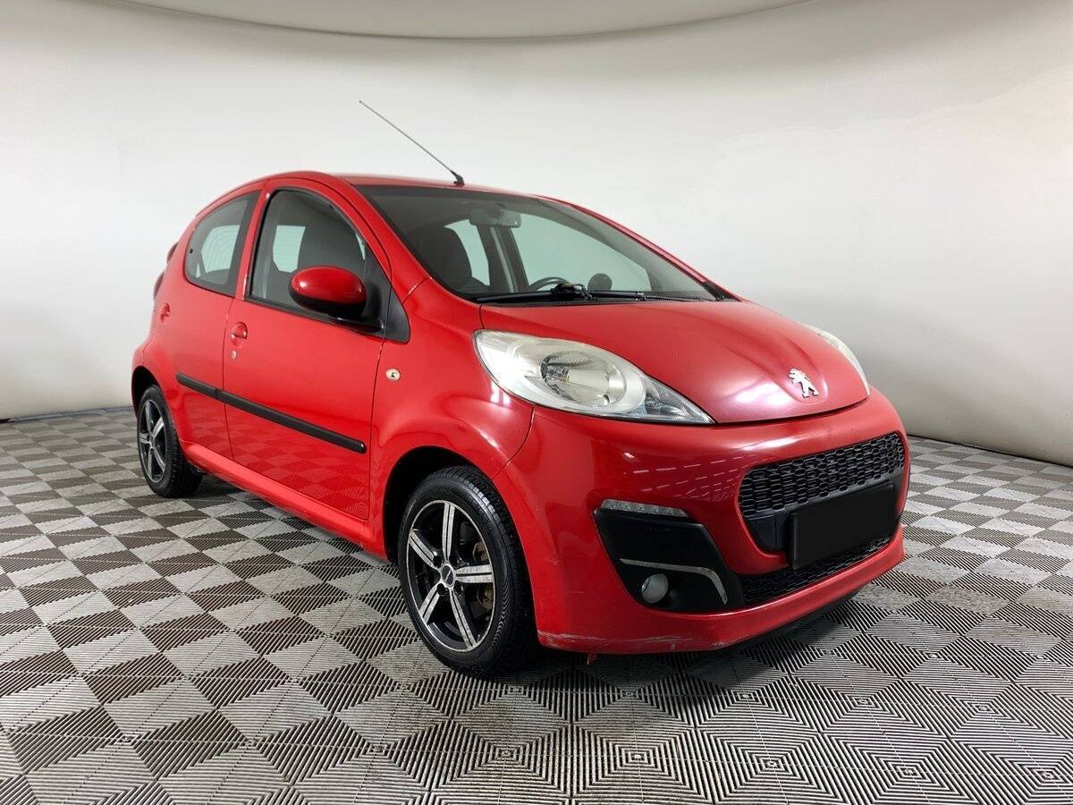 Peugeot 107 с пробегом — 2012 год. Фото: #2
