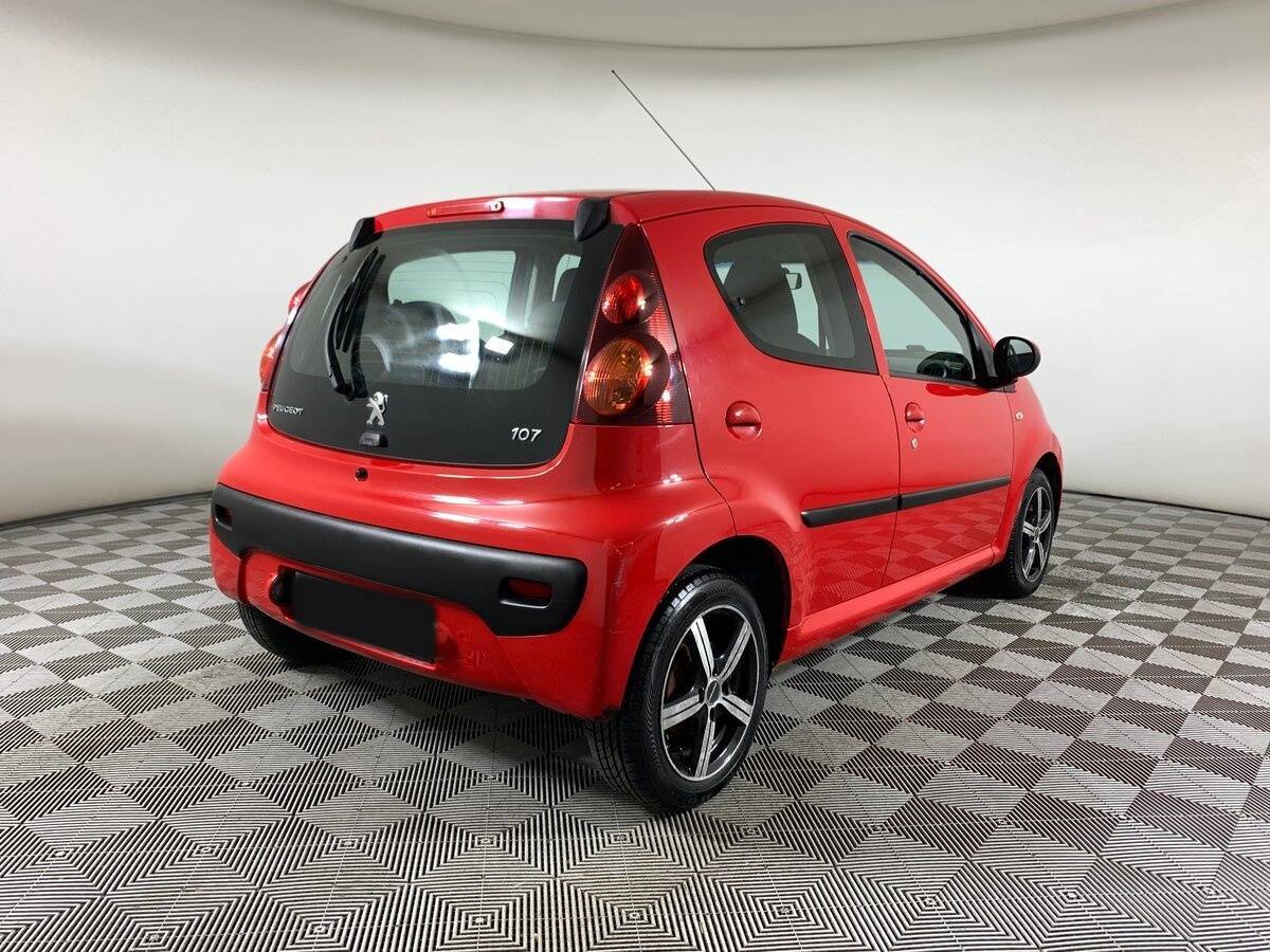 Peugeot 107 с пробегом — 2012 год. Фото: #4