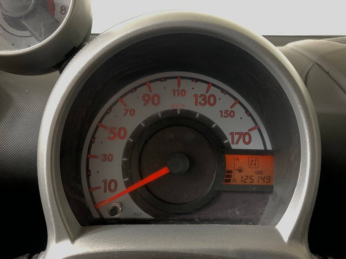 Peugeot 107 с пробегом — 2012 год. Фото: #13