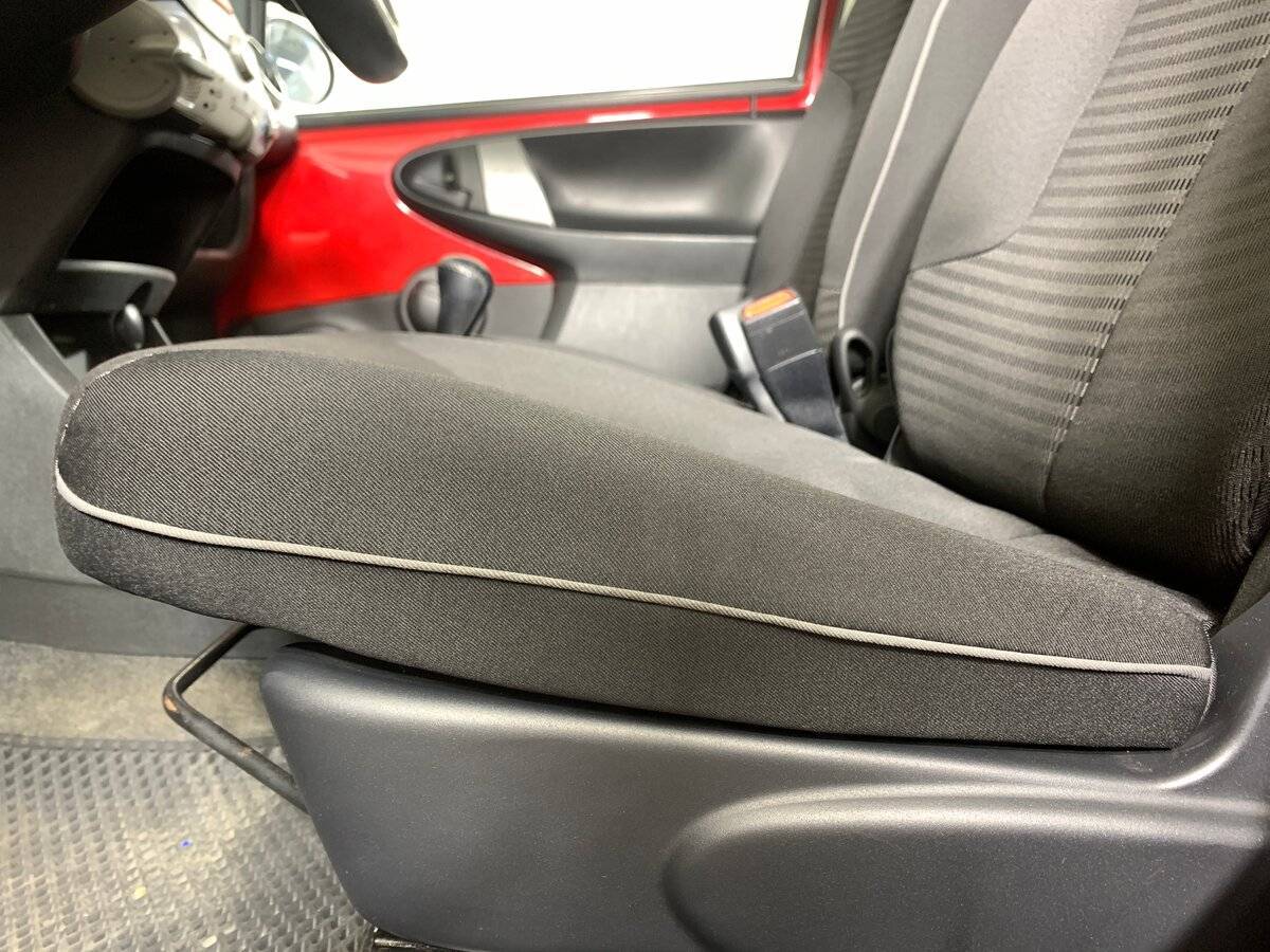 Peugeot 107 с пробегом — 2012 год. Фото: #15