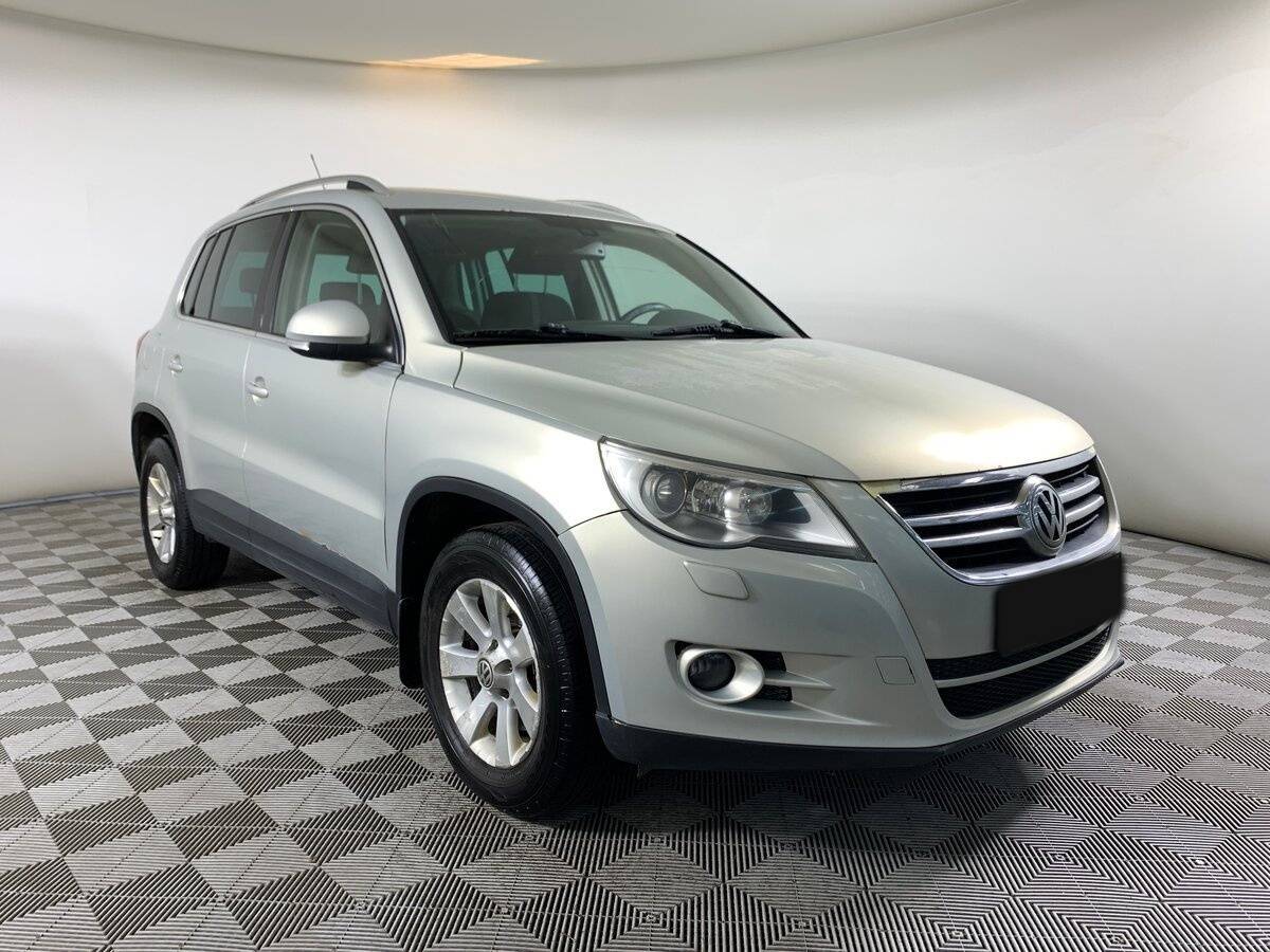 Volkswagen Tiguan с пробегом — 2011 год. Фото: #2