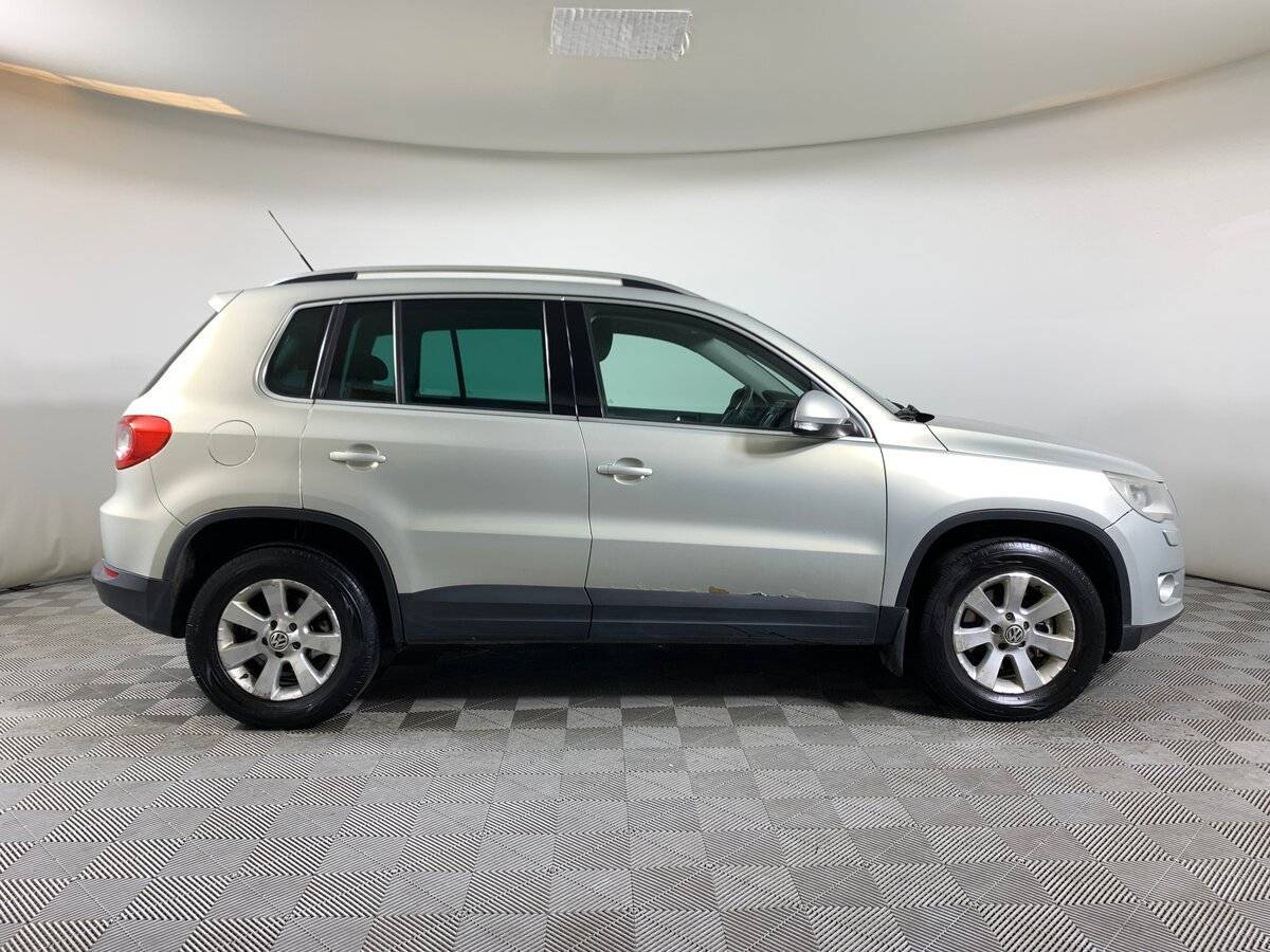 Volkswagen Tiguan с пробегом — 2011 год. Фото: #3