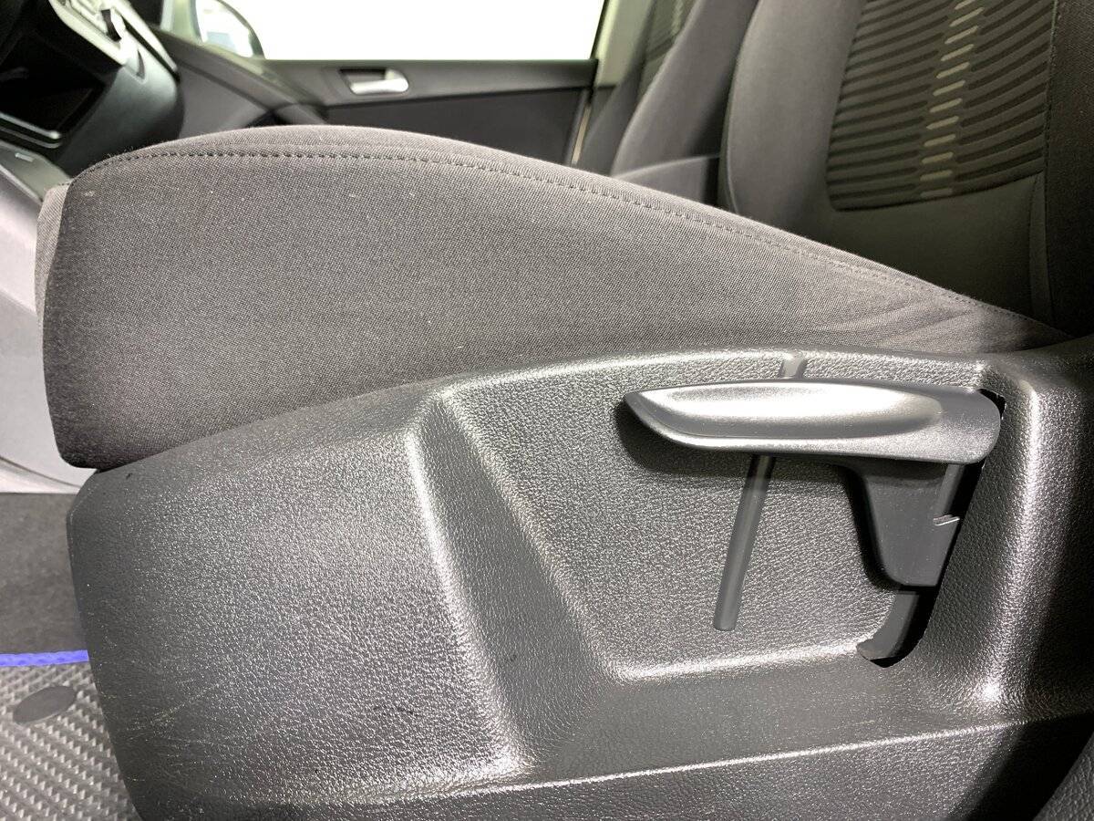 Volkswagen Tiguan с пробегом — 2011 год. Фото: #15