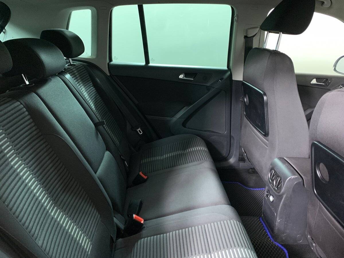 Volkswagen Tiguan с пробегом — 2011 год. Фото: #16