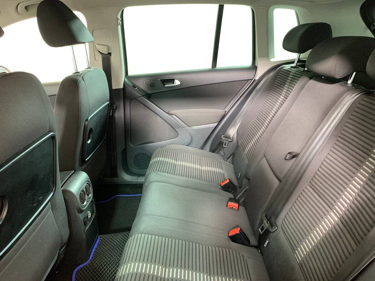 Volkswagen Tiguan с пробегом — 2011 год. Фото: #17