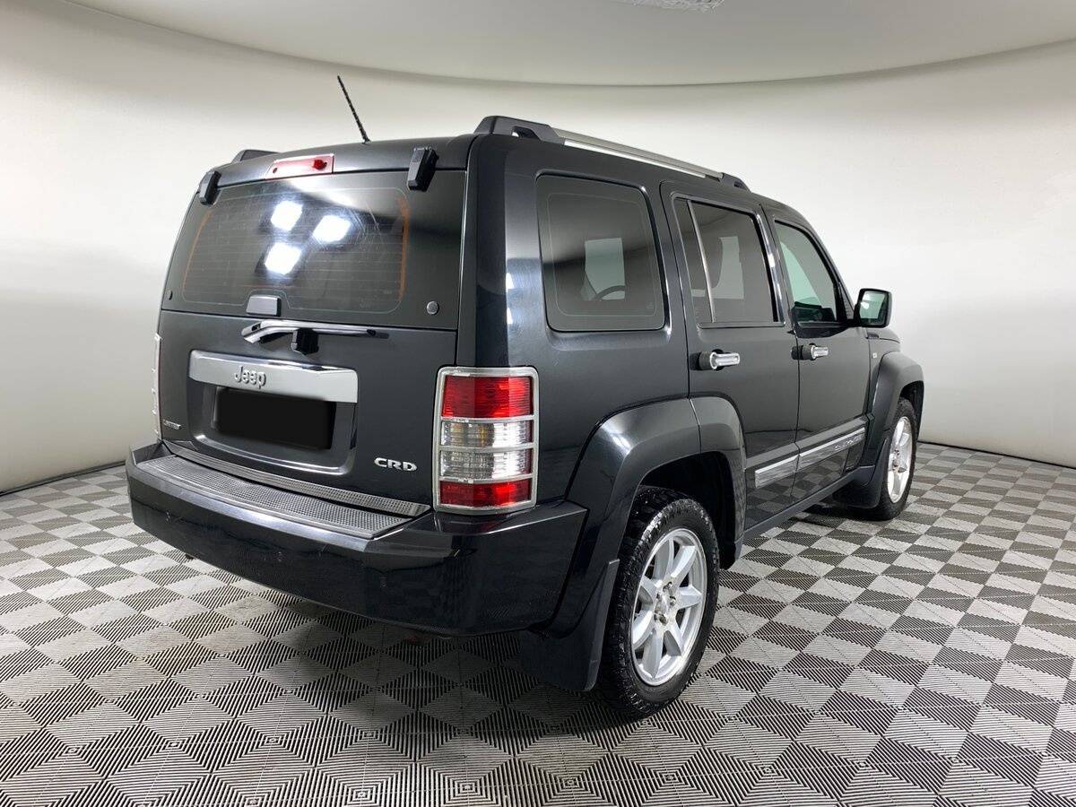 Jeep Cherokee с пробегом — 2008 год. Фото: #4