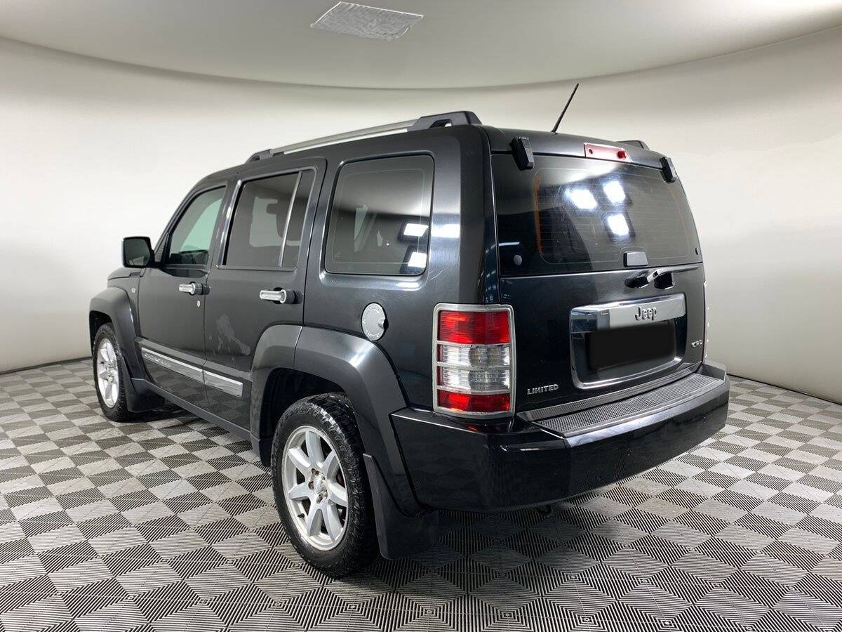 Jeep Cherokee с пробегом — 2008 год. Фото: #6