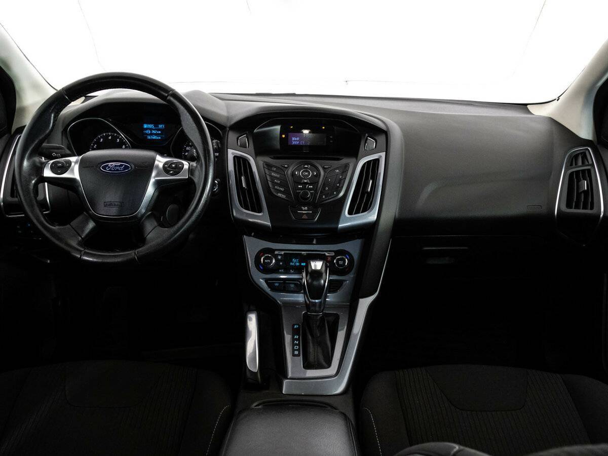 Ford Focus с пробегом — 2011 год. Фото: #7