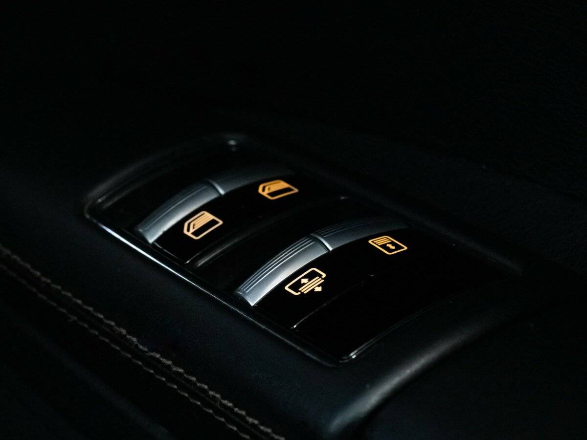 Mercedes-Benz S-Класс с пробегом — 2010 год. Фото: #26