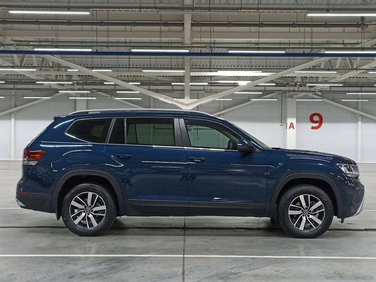 Volkswagen Teramont с пробегом — 2022 год. Фото: #3