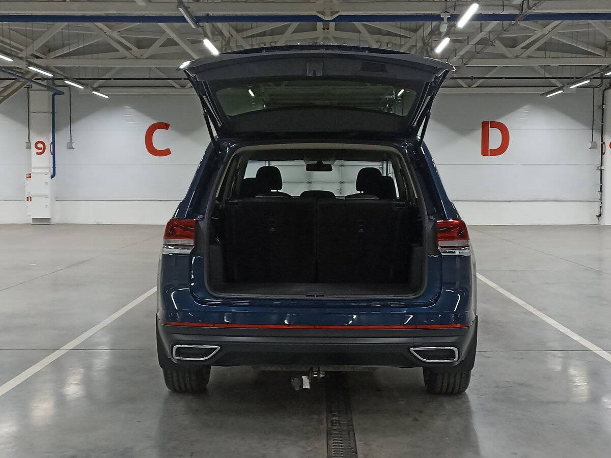 Volkswagen Teramont с пробегом — 2022 год. Фото: #9