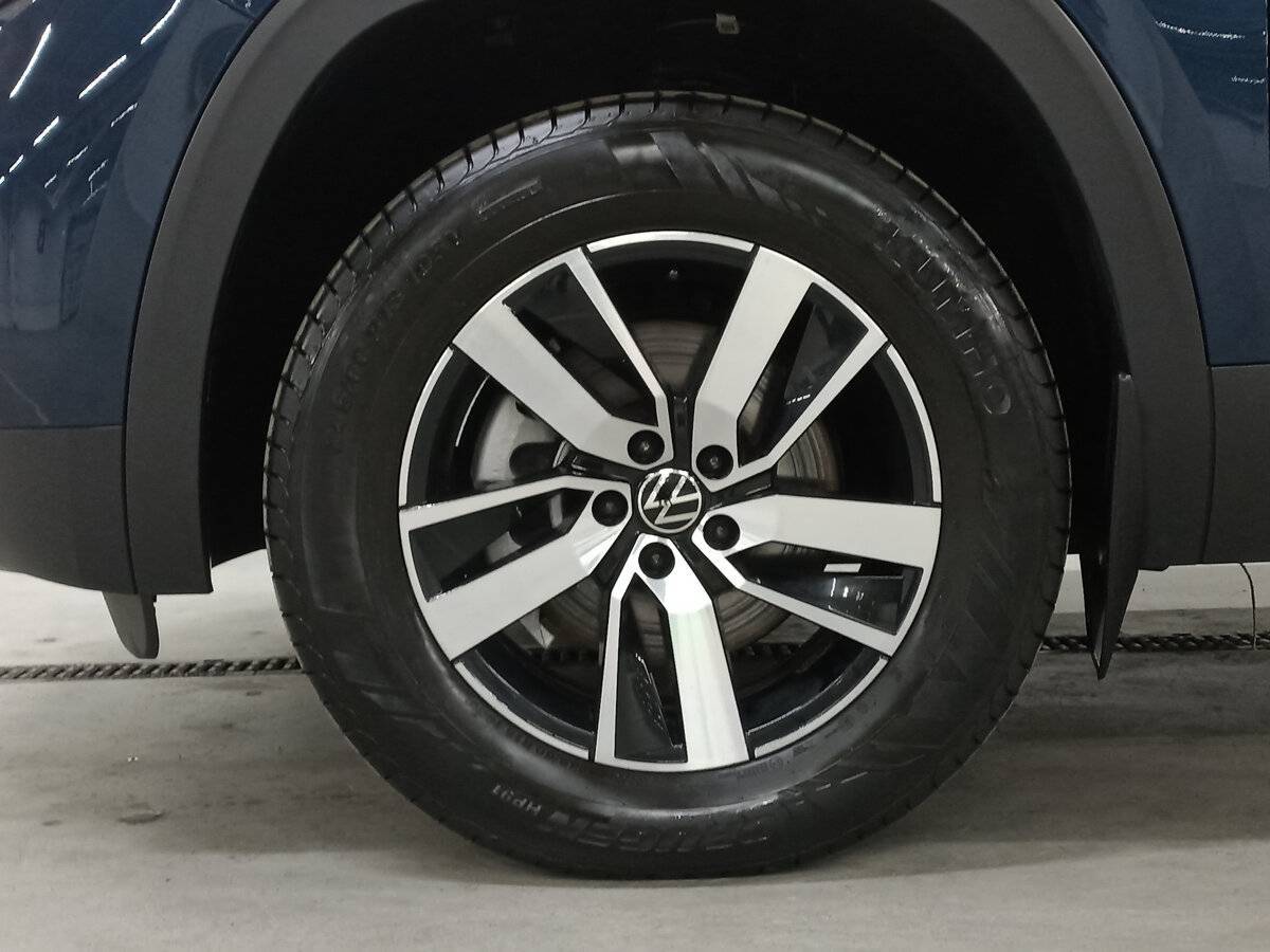 Volkswagen Teramont с пробегом — 2022 год. Фото: #17
