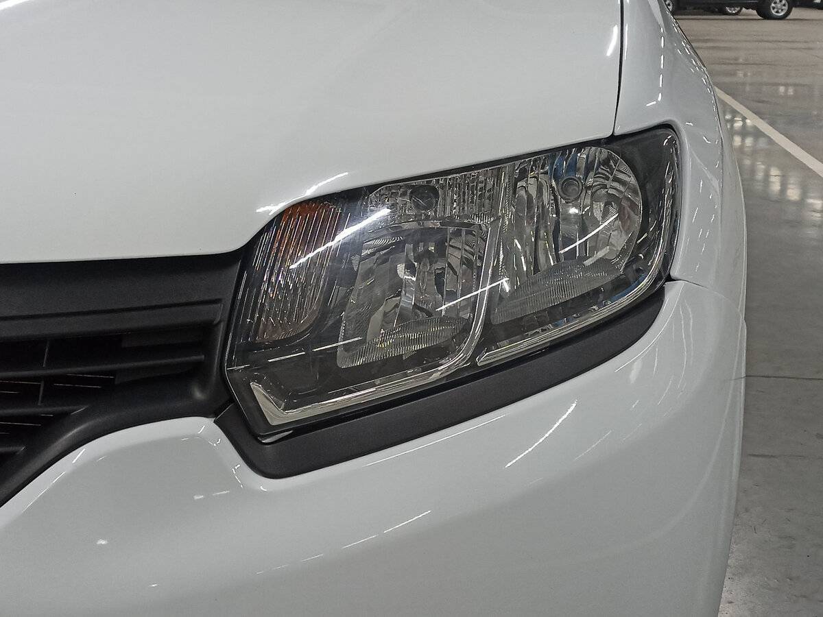 Renault Logan с пробегом — 2017 год. Фото: #16