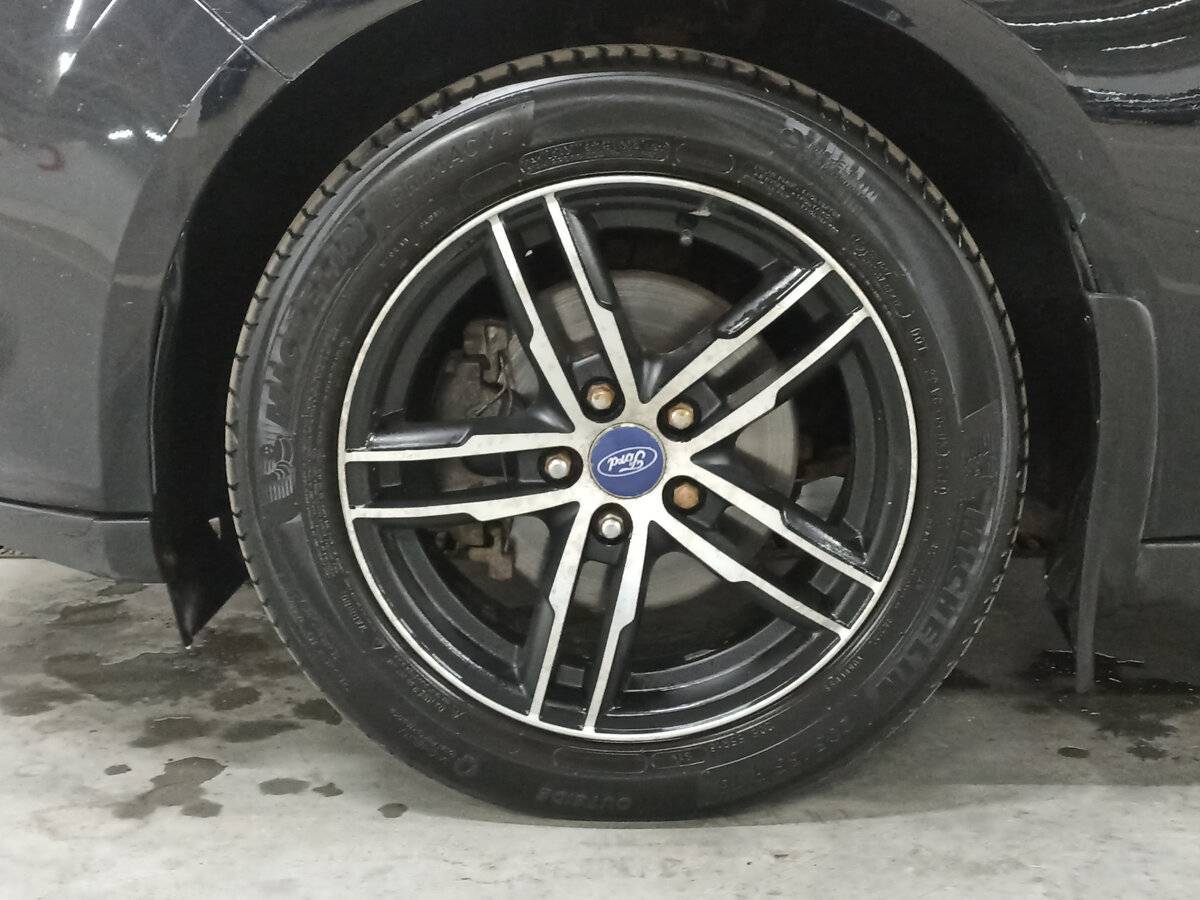 Ford Focus с пробегом — 2013 год. Фото: #17