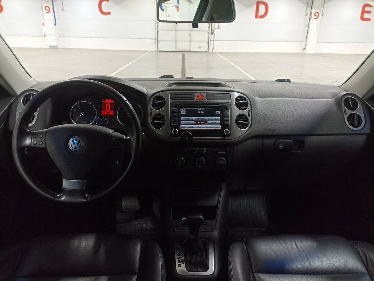 Volkswagen Tiguan с пробегом — 2009 год. Фото: #13