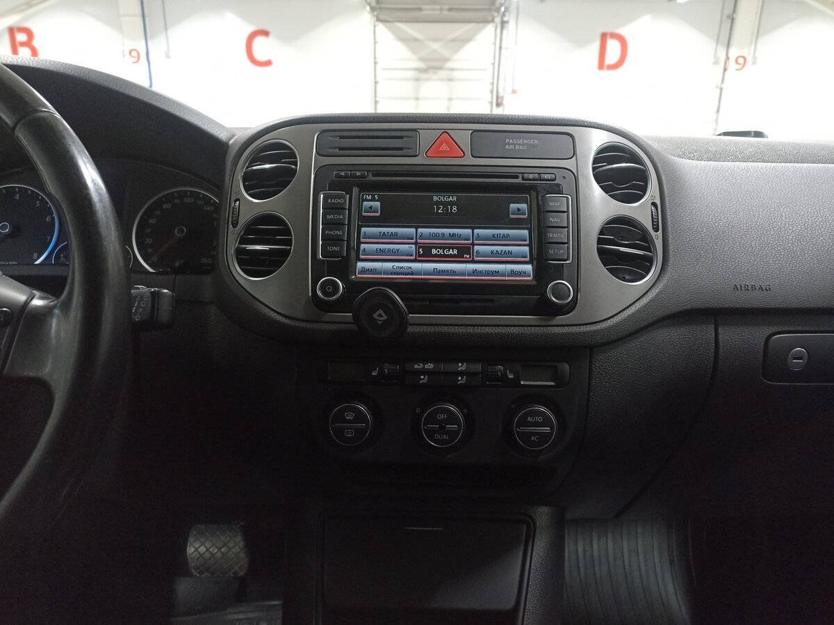 Volkswagen Tiguan с пробегом — 2009 год. Фото: #14