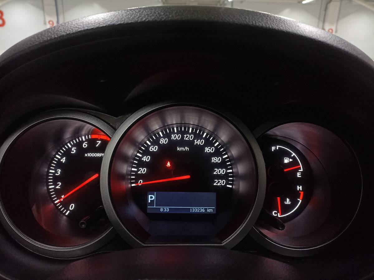 Suzuki Grand Vitara с пробегом — 2013 год. Фото: #12