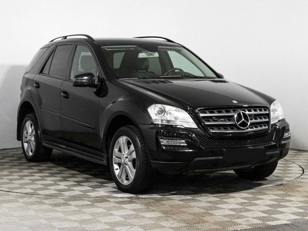 Mercedes-Benz M-Класс с пробегом — 2011 год. Фото: #2
