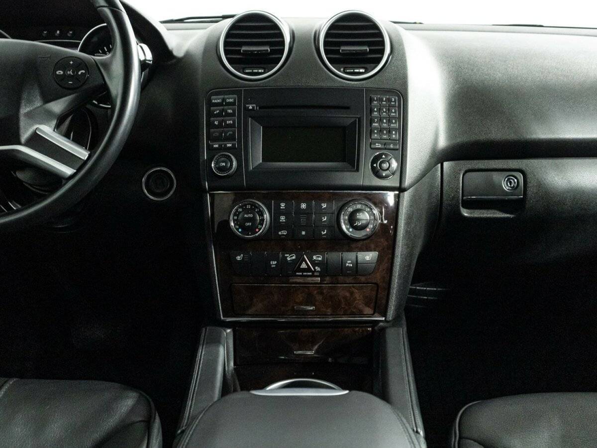 Mercedes-Benz M-Класс с пробегом — 2011 год. Фото: #13